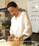 餃子の具を作る