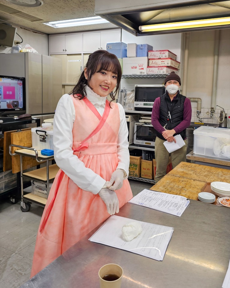 撮影中のコン・チュリョン先生