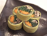 アルサム
(三色野菜の卵巻き)