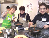 ヘリョンさん、坂田さん、松草さん