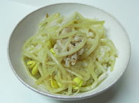 コンナムルパプ
(大豆もやしの炊き込みごはん)