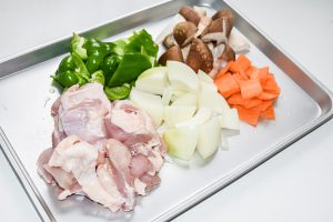 レシピ「鶏肉と野菜のピリ辛煮」