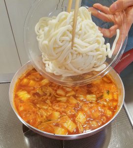 レシピ20190201_キㇺチ親子うどん