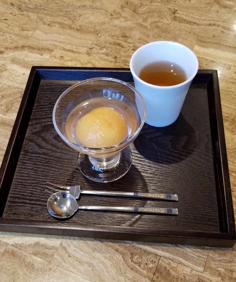 すもものコンポート・とうもろこしひげ茶