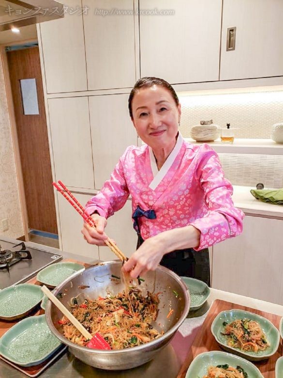色彩豊かなシグㇺチチャㇷ゚チェ