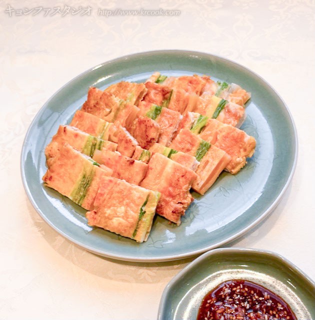 ヘンジョッ（豚ロース・青ねぎ・キㇺチの串焼きジョン）