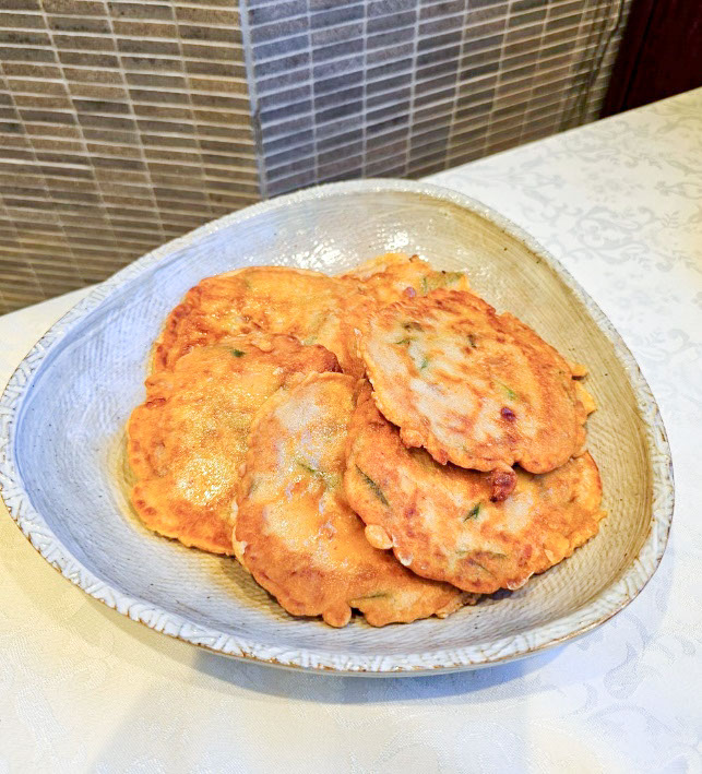 ピンデットッ（緑豆とキㇺチのチヂミ）