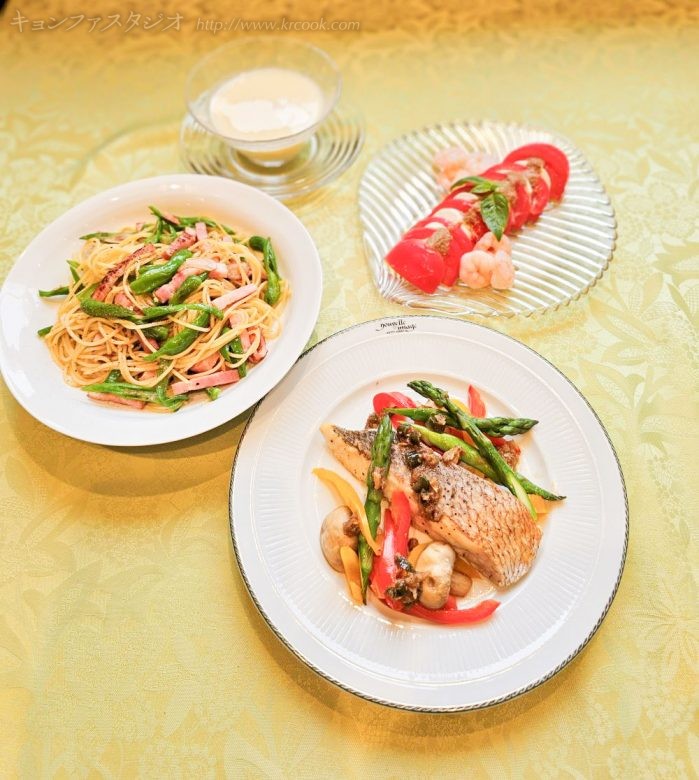 ししとうベーコンパスタ・ハンメの白身魚ポアレ、トマトとモッツアレラの前菜、ビシソワーズ(ポテトの冷スープ)