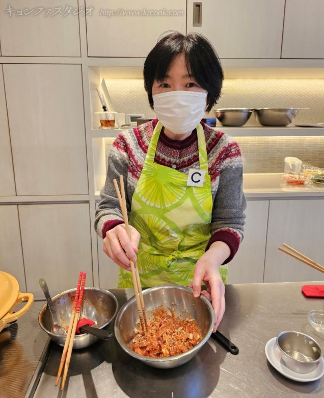 薬味を加えたいかの塩辛は、ご飯にも酒の肴にもぴったりです。